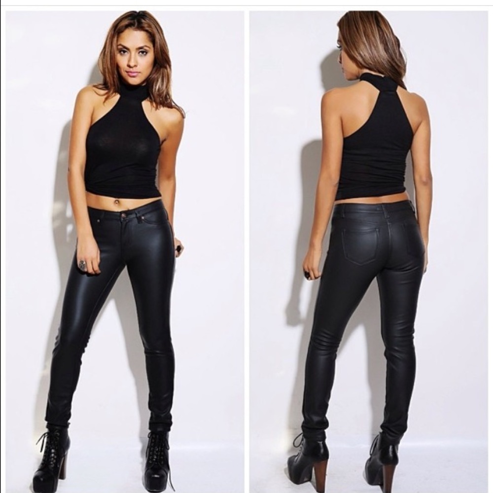 Black mid rise skinny pants